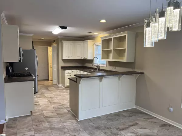 107 Regency Walk, Pickens, SC 29671