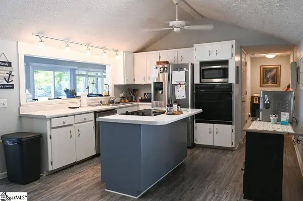 92 Bridgewater Court, Iva, SC 29655