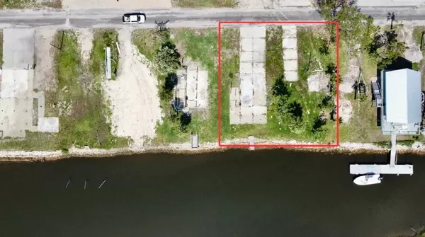 20960 Marina Rd, Perry, FL 32348