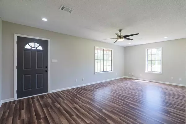 3738 Ben Hill, Valdosta, GA 31606