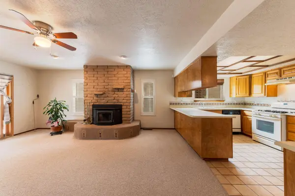 2604 Nakomis DR NE, Albuquerque, NM 87112