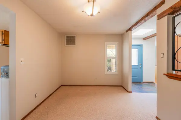 2604 Nakomis DR NE, Albuquerque, NM 87112