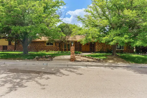 1815 NEWTON PL NE, Albuquerque, NM 87106