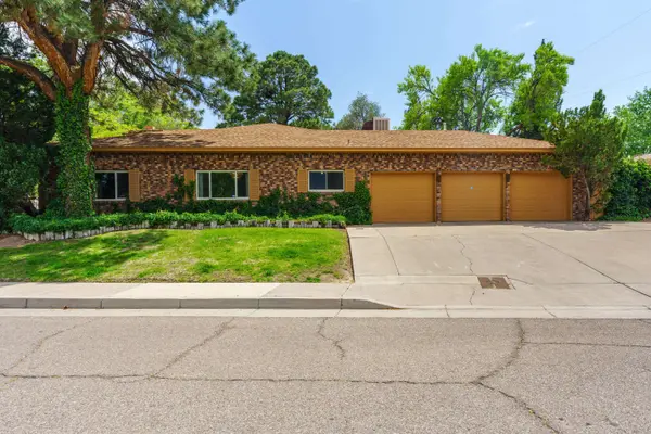 1815 NEWTON PL NE, Albuquerque, NM 87106