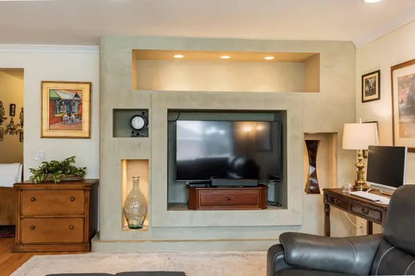 7601 GLADDEN AVE NE, Albuquerque, NM 87110