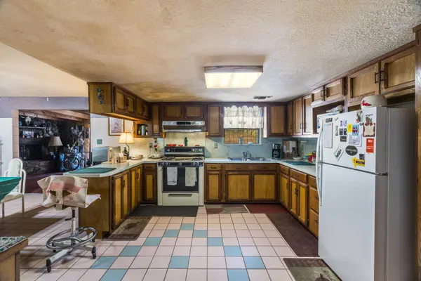 2249 RAYMAC RD SW, Albuquerque, NM 87105