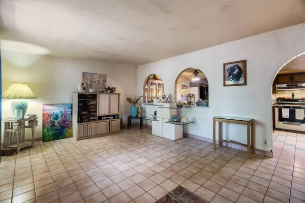 2249 RAYMAC RD SW, Albuquerque, NM 87105