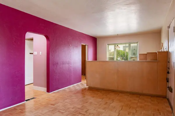 204 CARLISLE BLVD NE, Albuquerque, NM 87106