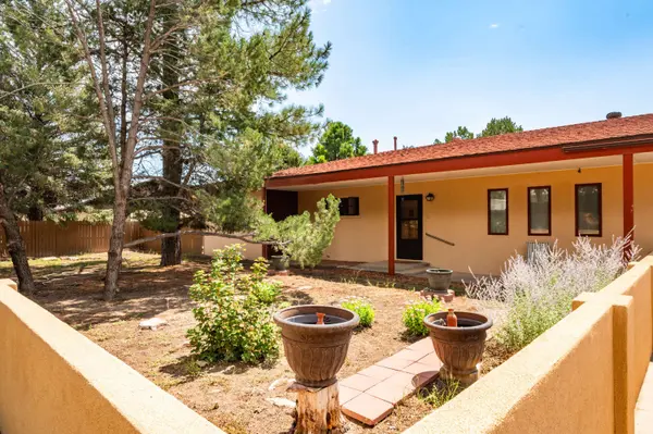 710 W IVERNESS AVE, Estancia, NM 87016