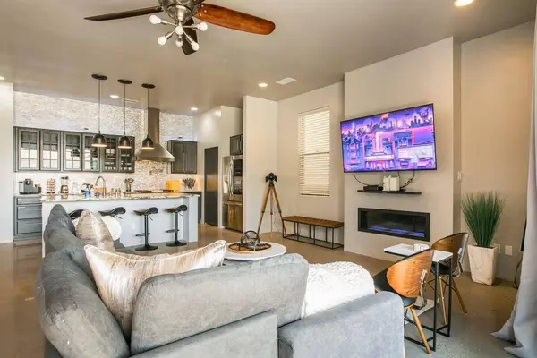 5735 University BLVD SE, Albuquerque, NM 87106