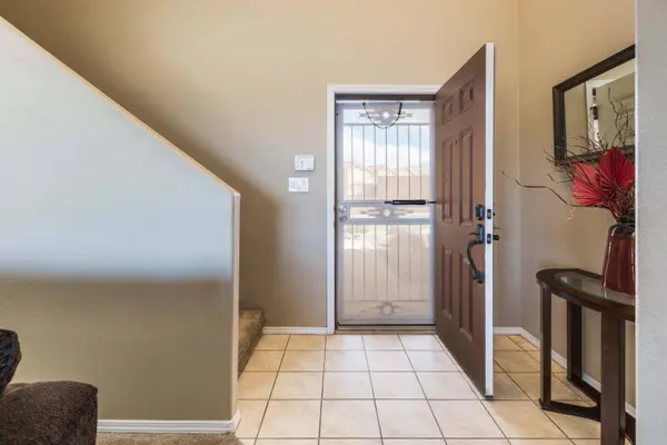 1739 Man O War ST SE, Albuquerque, NM 87123