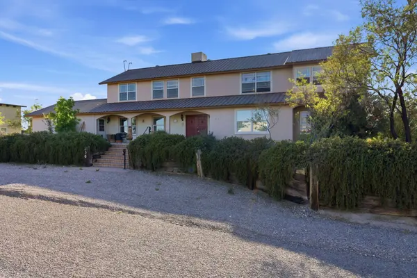 600 Skyline DR, Elephant Butte, NM 87935
