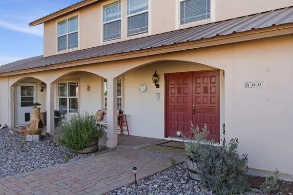 600 Skyline DR, Elephant Butte, NM 87935