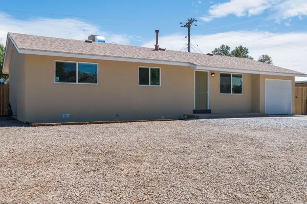 4204 Morningside DR NE, Albuquerque, NM 87110