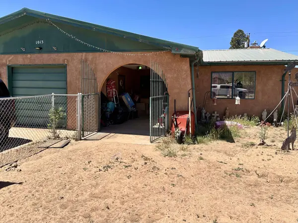 1013 Elm DR, Grants, NM 87020