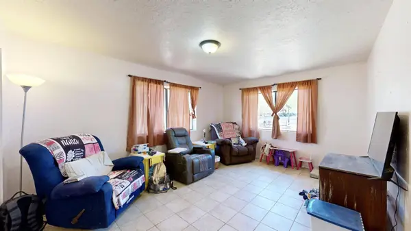 1013 Elm DR, Grants, NM 87020