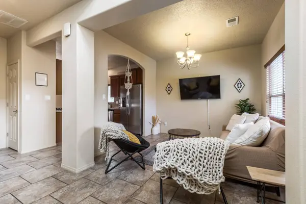 2331 Gandert AVE SE, Albuquerque, NM 87106