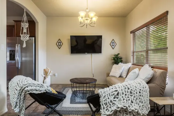 2331 Gandert AVE SE, Albuquerque, NM 87106