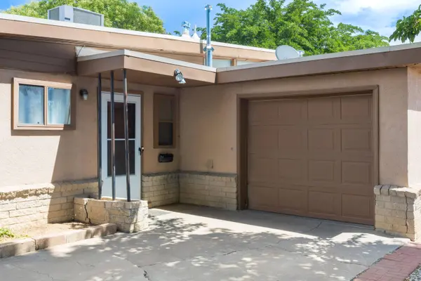 10528 Princess Jeanne AVE NE, Albuquerque, NM 87112
