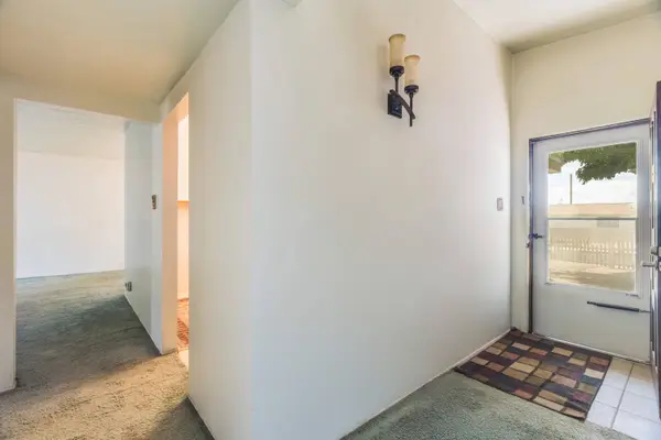 10528 Princess Jeanne AVE NE, Albuquerque, NM 87112