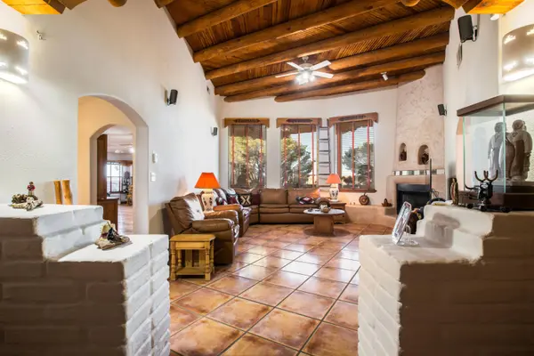 800 Acebo RD NE, Rio Rancho, NM 87124