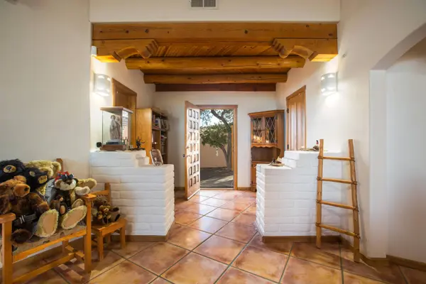 800 Acebo RD NE, Rio Rancho, NM 87124