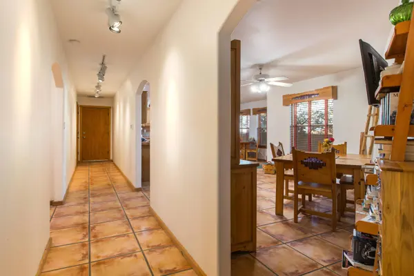 800 Acebo RD NE, Rio Rancho, NM 87124