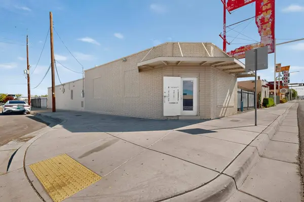 5701 Central AVE NE, Albuquerque, NM 87108