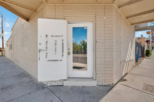 5701 Central AVE NE, Albuquerque, NM 87108