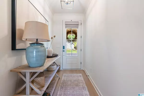 1040 CLIFTON ROAD, Hoover, AL 35244