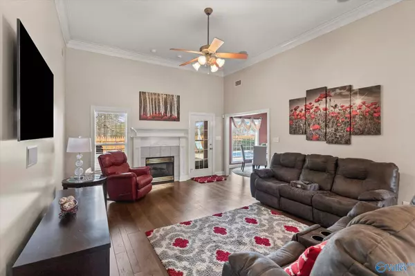 2409 Jarvis Street SW, Decatur, AL 35603