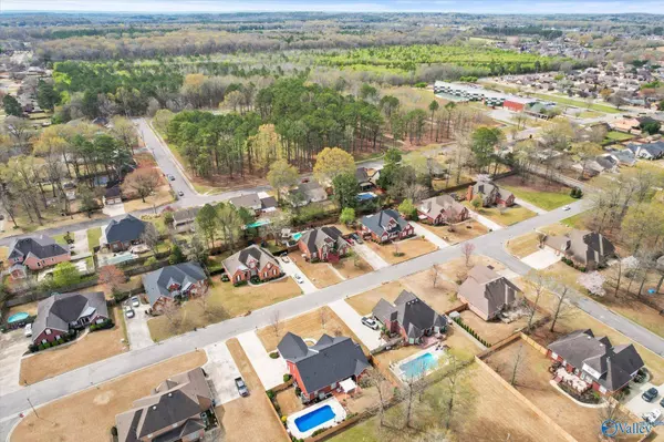 2409 Jarvis Street SW, Decatur, AL 35603