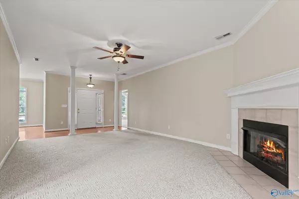 2323 Eastbrook Se SE, Decatur, AL 35601