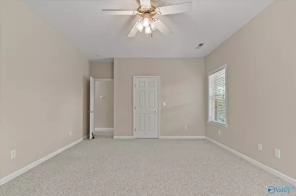 2323 Eastbrook Se SE, Decatur, AL 35601