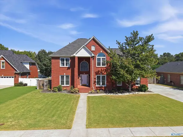 1906 Colony Way SW