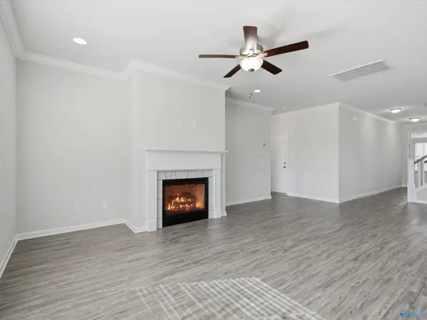 101 Pointe Haven Court SW, Huntsville, AL 35824