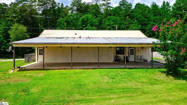 231 Lakeshore Drive, Fair Play, SC 29643