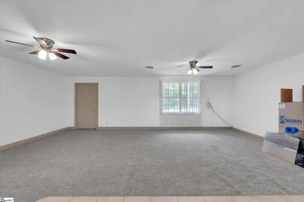 231 Lakeshore Drive, Fair Play, SC 29643