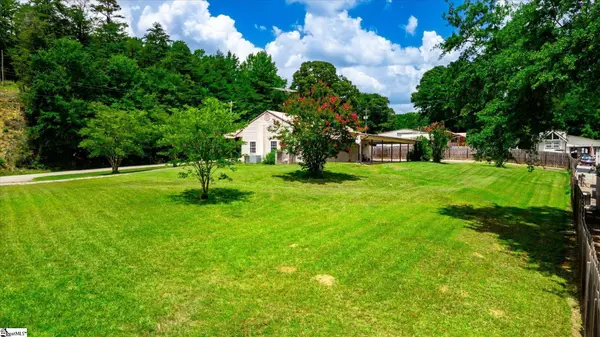 231 Lakeshore Drive, Fair Play, SC 29643