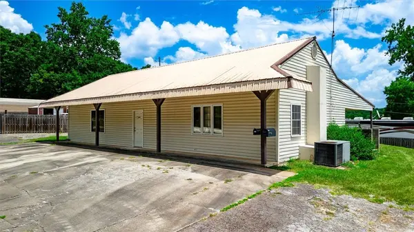 231 Lakeshore DR, Fair Play, SC 29643