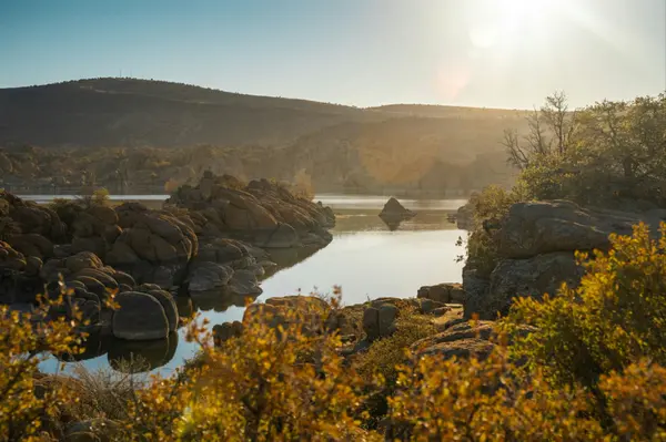 feature image of Flagstaff vs Prescott: Which Mountain Town Fits You?