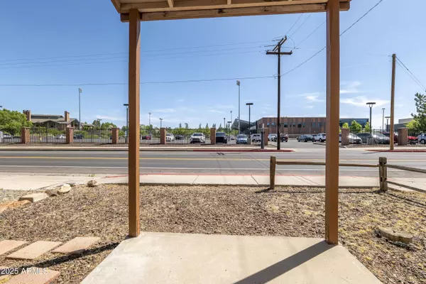 114 E FRANKLIN Avenue, Flagstaff, AZ 86001