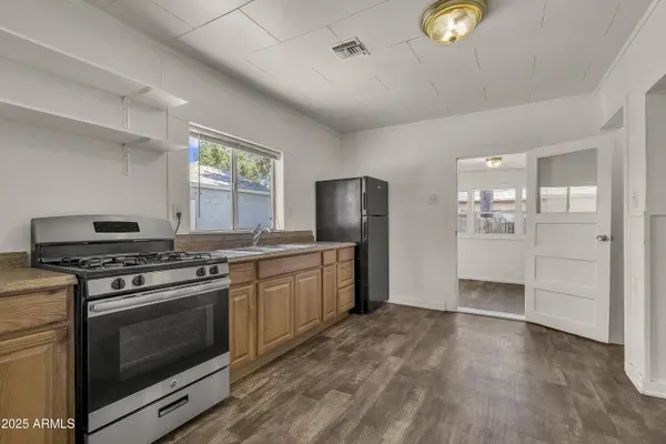 12 E DUPONT Avenue, Flagstaff, AZ 86001