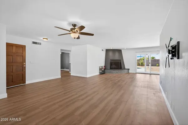 4941 W PHELPS Road, Glendale, AZ 85306