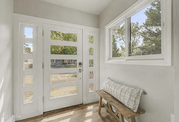 3207 N MANOR Road, Flagstaff, AZ 86004