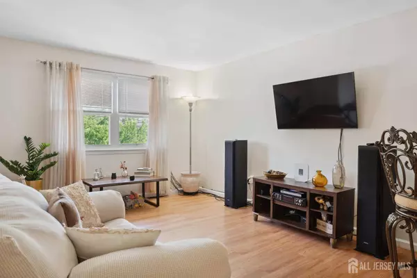 137 Paul Robeson BLVD #B, New Brunswick, NJ 08901