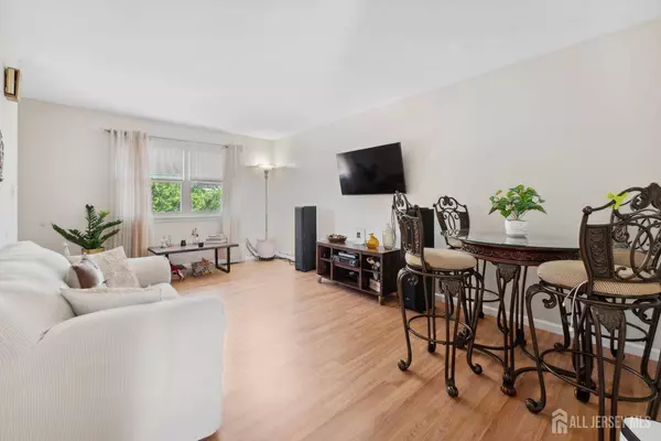 137 Paul Robeson BLVD #B, New Brunswick, NJ 08901