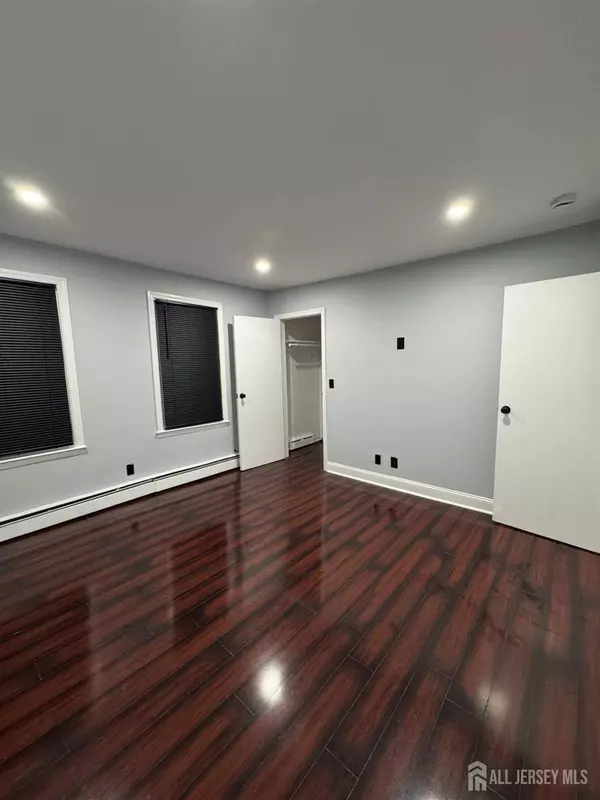 542 Miller ST, Perth Amboy, NJ 08861