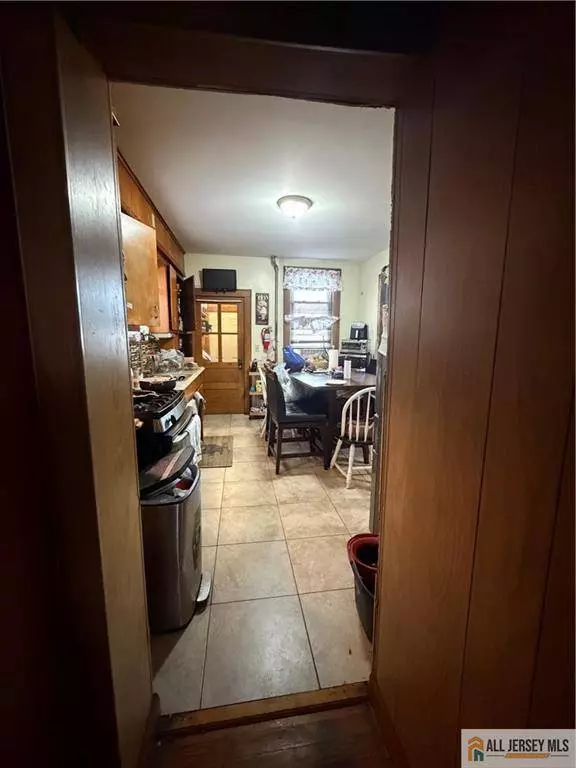 350 Summit AVE, Perth Amboy, NJ 08861