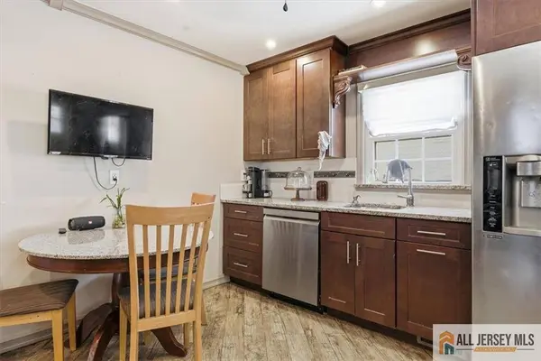 15 Ida ST, Sayreville, NJ 08872